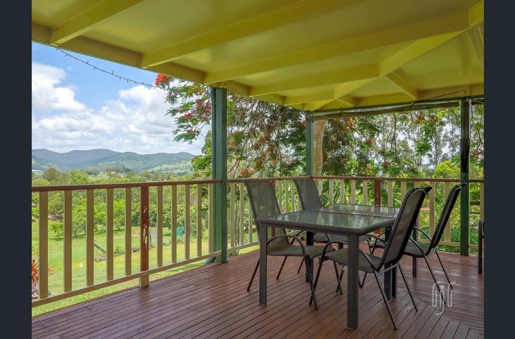 Amamoor Homestead And Country Cottages Bagian luar foto
