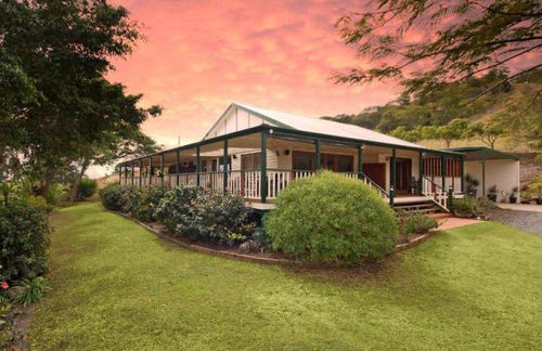 Amamoor Homestead And Country Cottages Bagian luar foto